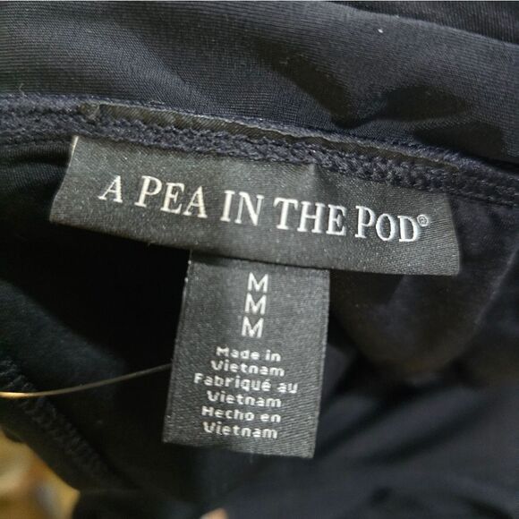 A Pea in the Pod Ruffled Maternity One Piece Swimsuit NWOT Size Medium Black - Picture 6 of 6